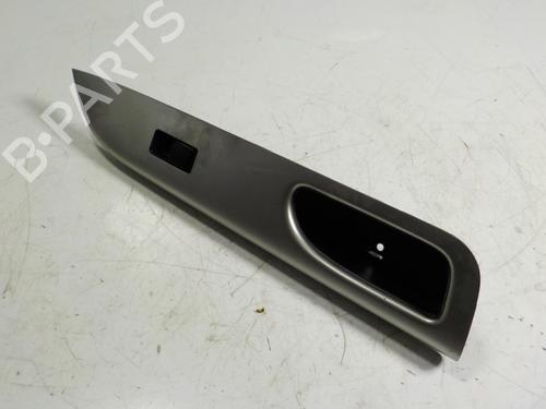 Used Right front window switch Right front window switch NISSAN MICRA IV (K13K, K13KK) 1.2 (80 hp) 7010726 7010726