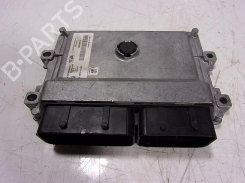 Used Engine control unit (ECU) Engine control unit (ECU) CITROËN C3 III (SX) 1.2 PureTech 82 (83 hp) 15835832 15835832
