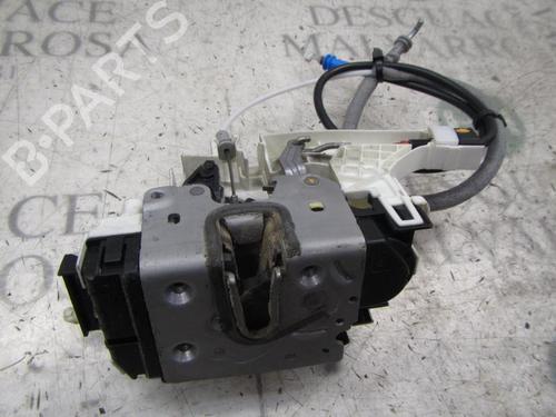 Used Front left lock MERCEDES-BENZ SPRINTER 3-t Van (B906) [2006-2018]  3826252