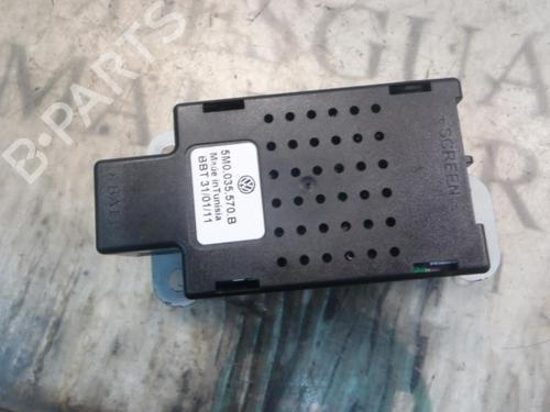 Used Electronic module Electronic module VW GOLF VI (5K1) 1.6 TDI (105 hp) 3798492 3798492