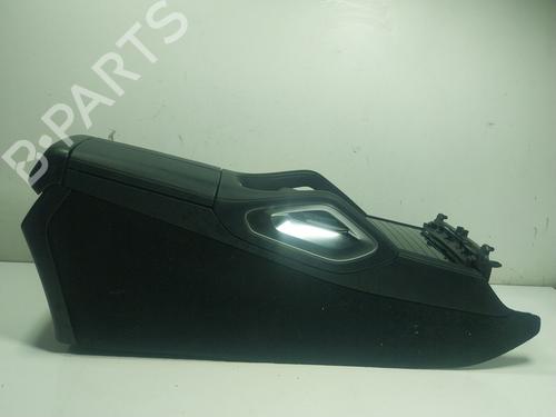 Used Armrest / Center console Armrest / Center console MERCEDES-BENZ GLE (V167) GLE 300 d 4-matic (167.119) (245 hp) 19149297 19149297