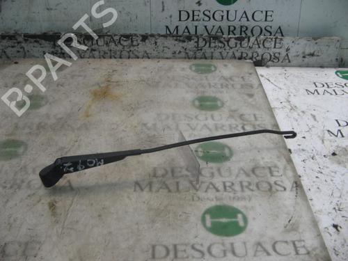 Used Front windshield wiper arm OPEL ASTRA F Saloon (T92) [1991-2001]  3748259