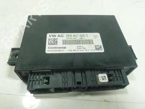Used Electronic module Electronic module AUDI Q4 E-TRON SUV (F4B) 40 (204 hp) 16744377 16744377