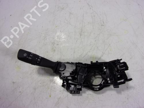 Used Headlight switch TOYOTA HILUX VIII Pickup (_N1_) 2.4 D 4WD (GUN125_, GUN125R) (150 hp) 10523529