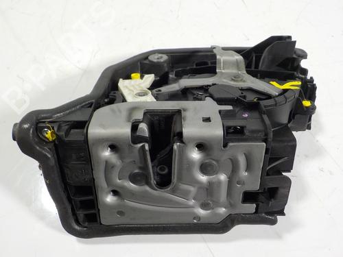 Türschloss links hinten BMW 2 Gran Tourer (F46) 218 d (150 hp) 10732416