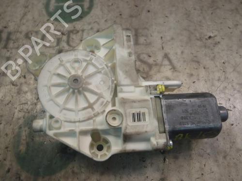 Portierruitmotor linksvoor FORD FOCUS II (DA_, HCP, DP) 1.6 TDCi (109 hp) 3803546