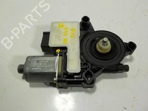 Used Right front window motor Right front window motor SKODA FABIA III Estate (NJ5) [2014-2022] 13614832 13614832