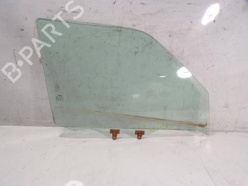 Front right door window NISSAN JUKE (F15) 1.2 DIG-T (115 hp) 9763033