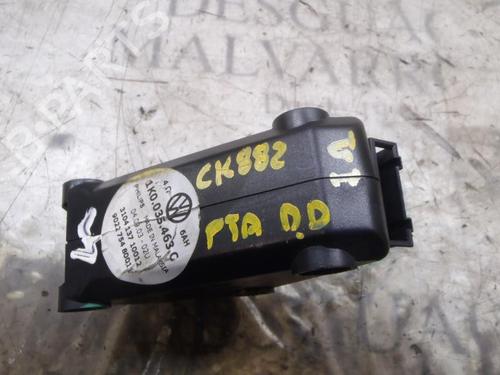 Used Electronic module Electronic module VW GOLF V (1K1) 2.0 TDI 16V (140 hp) 3818851 3818851