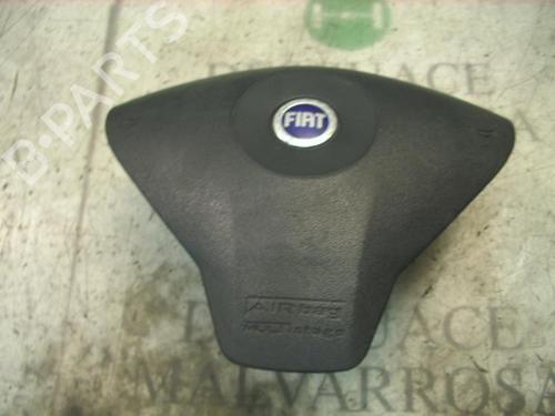 Used Driver airbag FIAT STILO (192_) 1.6 16V (192_XB1A) (103 hp) 3755507