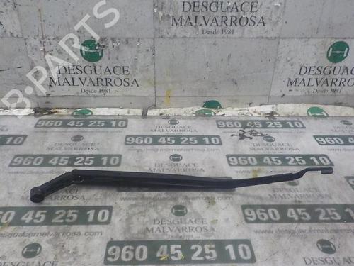 Front windshield wiper arm TOYOTA AURIS (_E18_) 1.8 Hybrid (ZWE186_, ZWE186R) | BP3863434C143