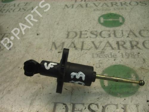 Used Clutch slave cylinder VW BORA I (1J2) 1.9 TDI (90 hp) 14265816