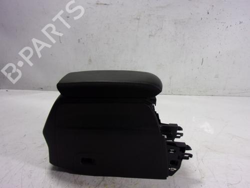 Used Armrest / Center console Armrest / Center console PEUGEOT 208 II (UB_, UP_, UW_, UJ_) [2019-2026] 11041643 11041643