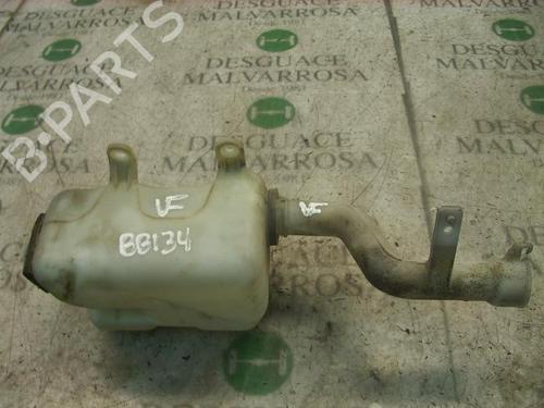 Used Windscreen washer tank KIA CARNIVAL I (UP, FL) 2.9 TDi (126 hp) 7409260