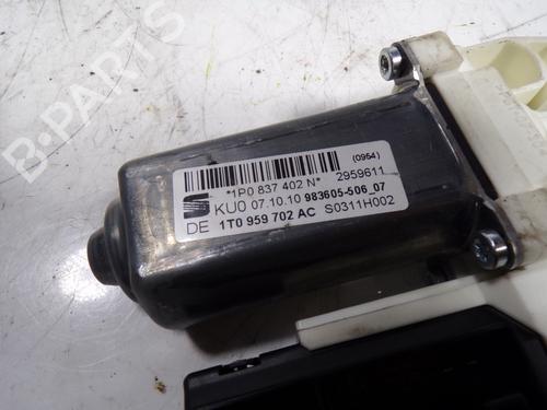 Right front window motor SEAT LEON (1P1) 1.6 TDI | BP8373313E20 