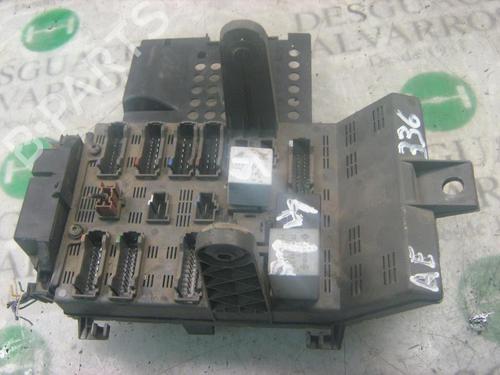 Fuse box RENAULT LAGUNA I (B56_, 556_) 1.9 dCi (B56W) | BP3793989E1 