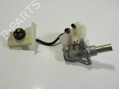 Used Brake master cylinder Brake master cylinder PEUGEOT 308 II (LB_, LP_, LW_, LH_, L3_) [2013-2021] 11885002 11885002