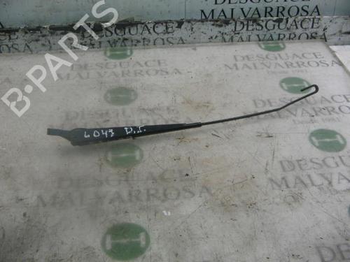 Used Front windshield wiper arm Front windshield wiper arm FORD MONDEO I (GBP) 1.8 i 16V (115 hp) 3750411 3750411