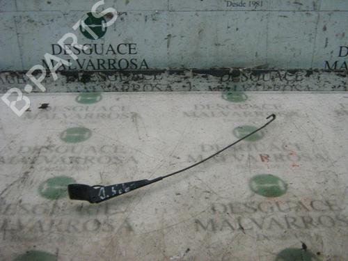 Used Front windshield wiper arm Front windshield wiper arm 3754248 3754248