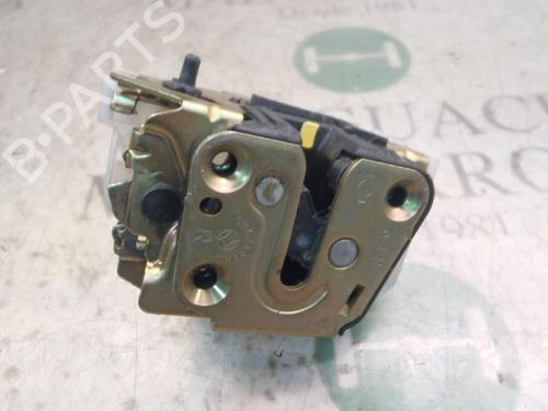 Rear right lock NISSAN X-TRAIL I (T30) 2.2 dCi 82502AA210