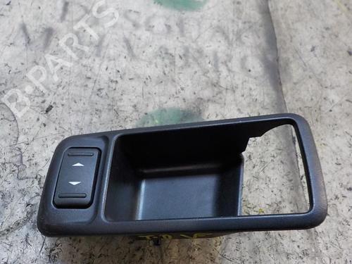 Used Right rear window switch Right rear window switch FORD C-MAX (DM2) 2.0 TDCi (136 hp) 3851634 3851634