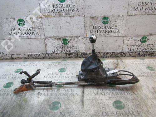 Used Gear lever SEAT LEON (1P1) 1.9 TDI (105 hp) 7410914