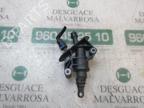 Used Clutch slave cylinder FORD FIESTA VI (CB1, CCN) 1.5 TDCi (95 hp) 14282467