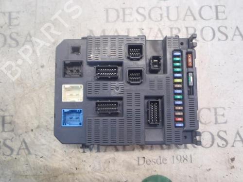 Used Fuse box PEUGEOT 308 I (4A_, 4C_) 1.6 HDi (109 hp) 3803653
