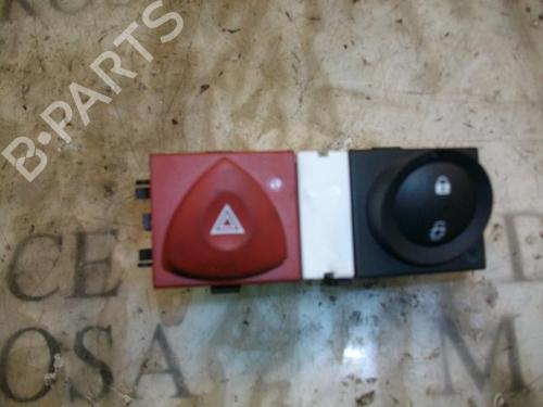 Used Warning switch Warning switch RENAULT MEGANE II (BM0/1_, CM0/1_) [2001-2012] 3784854 3784854