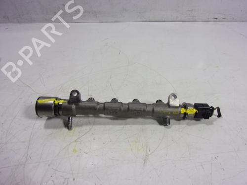 Used Injection rail VW GOLF VII (5G1, BQ1, BE1, BE2) [2012-2021]  10539552