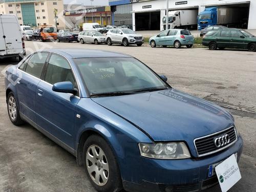 Left front fog light AUDI A4 B6 (8E2) 1.9 TDI | BP9705517C30 - Image 4