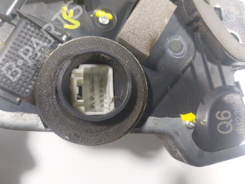 Front left lock LEXUS IS II (_E2_) 220d (ALE20) | BP18108541C98