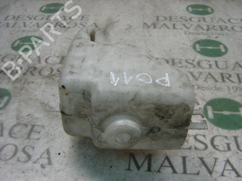 Used Windscreen washer tank NISSAN TRADE Van 75 (75 hp) 7413487