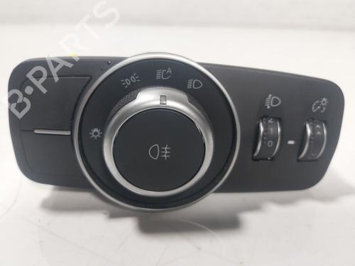 headlight-switch-alfa-romeo-tonale-965_-156173617-2022-19652870 main image