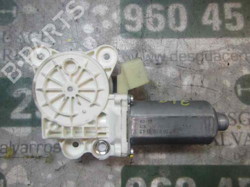 Left front window motor MERCEDES-BENZ CLK (C209) CLK 220 CDI (209.308) | BP4001490E21 