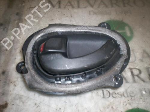 Used Front left interior door handle PEUGEOT 406 (8B) 2.1 TD 12V (109 hp) 3742751