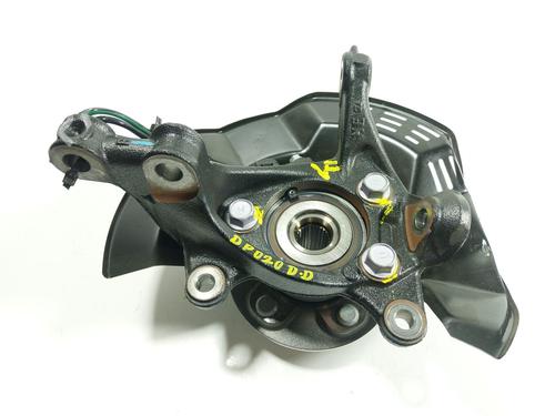 Used Right front steering knuckle Right front steering knuckle TOYOTA YARIS CROSS (MXP_) 1.5 Hybrid (MXPJ11) (131 hp) 20306717 20306717