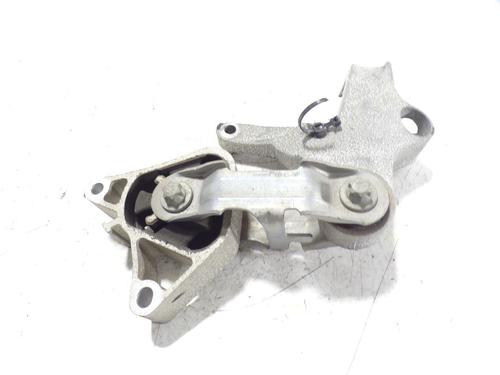 Used Engine mount MERCEDES-BENZ A-CLASS (W176) [2012-2018]  9831377