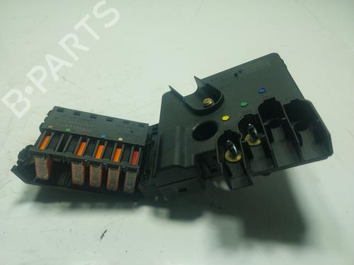 Used Fuse box MERCEDES-BENZ CLS (C219) CLS 350 (219.356) (272 hp) 18143110