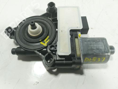Used Right rear window motor Right rear window motor SKODA OCTAVIA III (5E3, NL3, NR3) 2.0 TDI (150 hp) 16663875 16663875