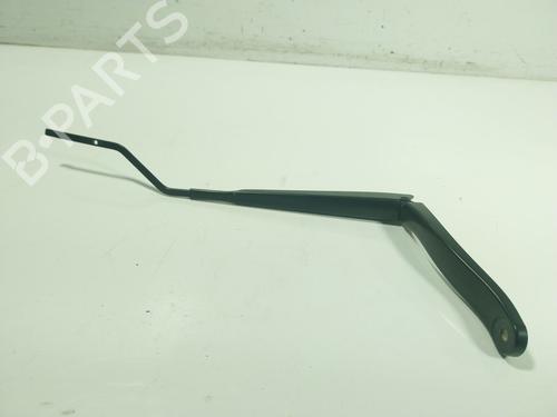 front-windshield-wiper-arm-renault-megane-iv-hatchback-b9amn_-2015-23526206 main image