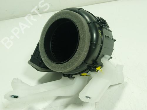 Used Heater blower motor TOYOTA YARIS CROSS (MXP_) 1.5 Hybrid (MXPJ11) (131 hp) 30314170