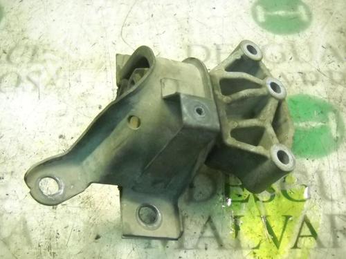Used Engine mount FIAT PANDA (169_) 1.3 D Multijet (169.AXC1A) (70 hp) 9079789