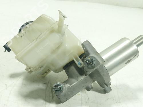 Brake master cylinder BMW X6 (E71, E72) xDrive 40 d | BP32299333M77 - Image 2