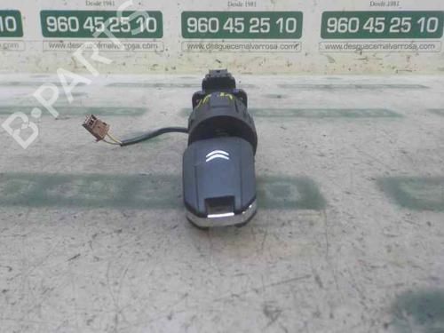 andre-citroen-c4-cactus-2014-14284567 main image