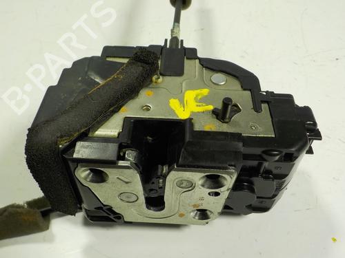 rear-left-lock-nissan-pulsar-hatchback-c13-825013zl0a-2014-11044204 main image