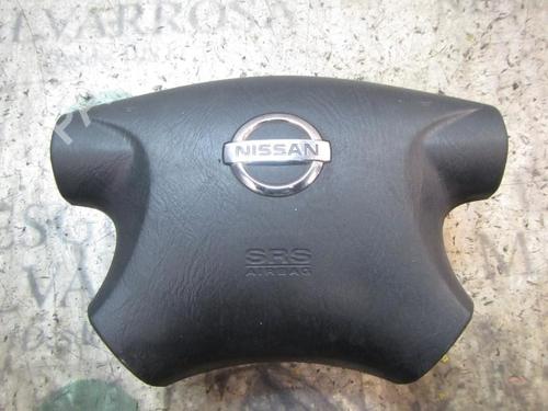 Used Driver airbag NISSAN X-TRAIL I (T30) 2.2 DCi (114 hp) 3835571