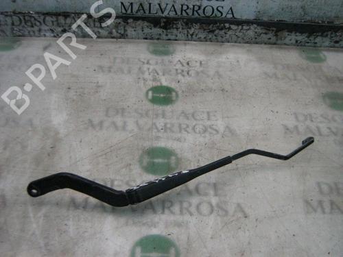 Used Front windshield wiper arm CITROËN SAXO (S0, S1) [1996-2004]  3743959