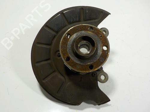 Fusee rechts voor AUDI Q3 (8UB, 8UG) [2011-2020]  13300905