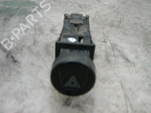 Used Warning switch Warning switch PEUGEOT 306 Hatchback (7A, 7C, N3, N5) 1.9 D (69 hp) 3750889 3750889